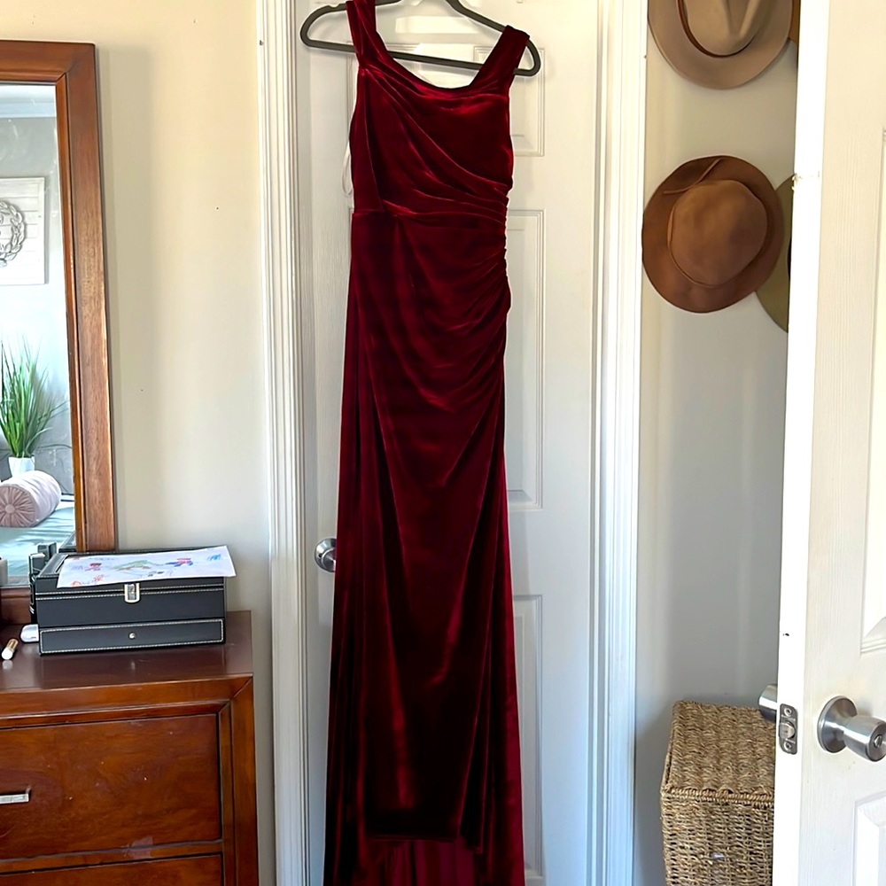 JJ’s House Bridesmaids Dress